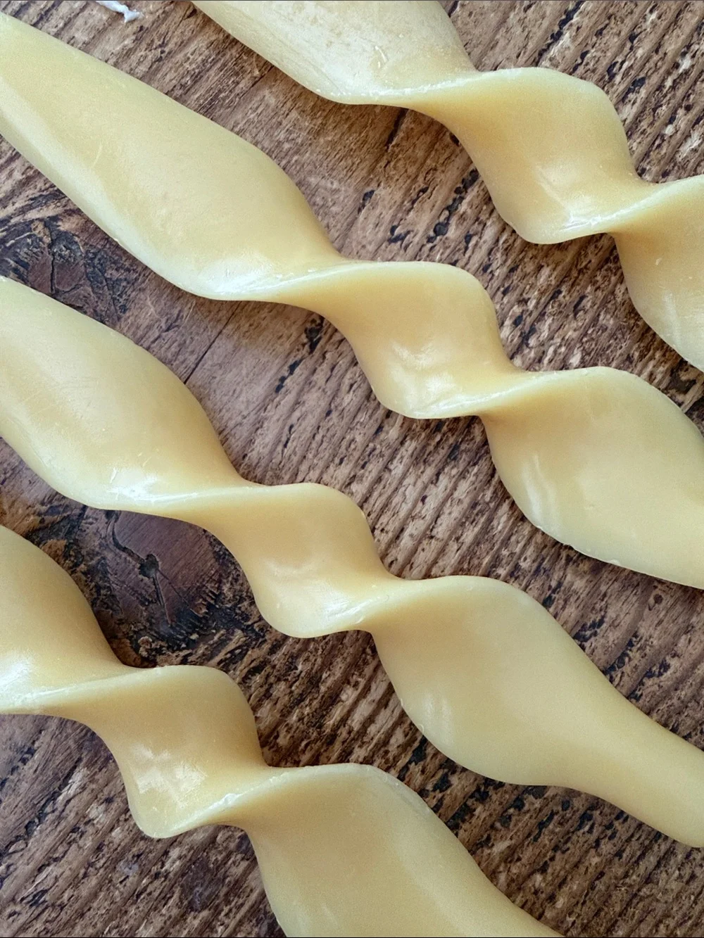 4 | Unscented Ribbon Twisted Candles